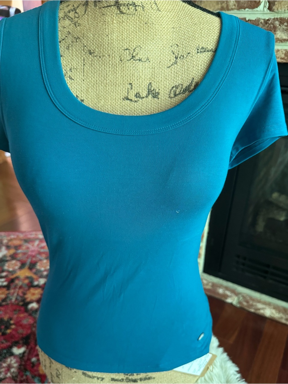 OGL SKINKISS U NECK SHORT SLEEVE WITH BRA TOP NWT